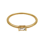 Load image into Gallery viewer, BAGUETTE DIAMOND RING