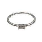 Load image into Gallery viewer, BAGUETTE DIAMOND RING