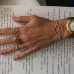 Load image into Gallery viewer, LIPS BRACELET
